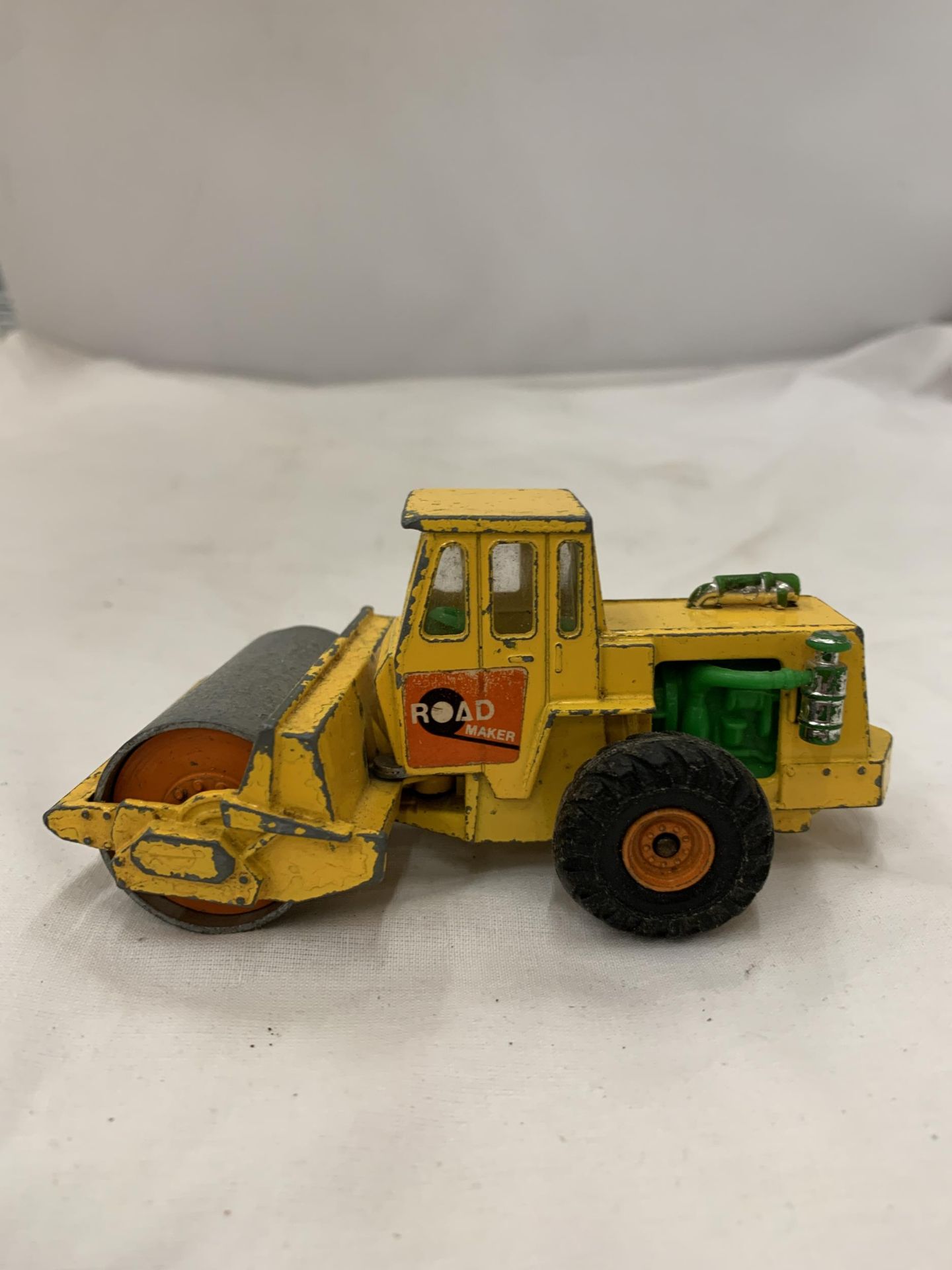 A VINTAGE CORGI RASCAL ROAD ROLLER - Image 2 of 4