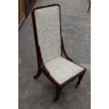 A VICTORIAN MAHOGANY PRIE DIEU CHAIR ON TURNED FRONT LEGS