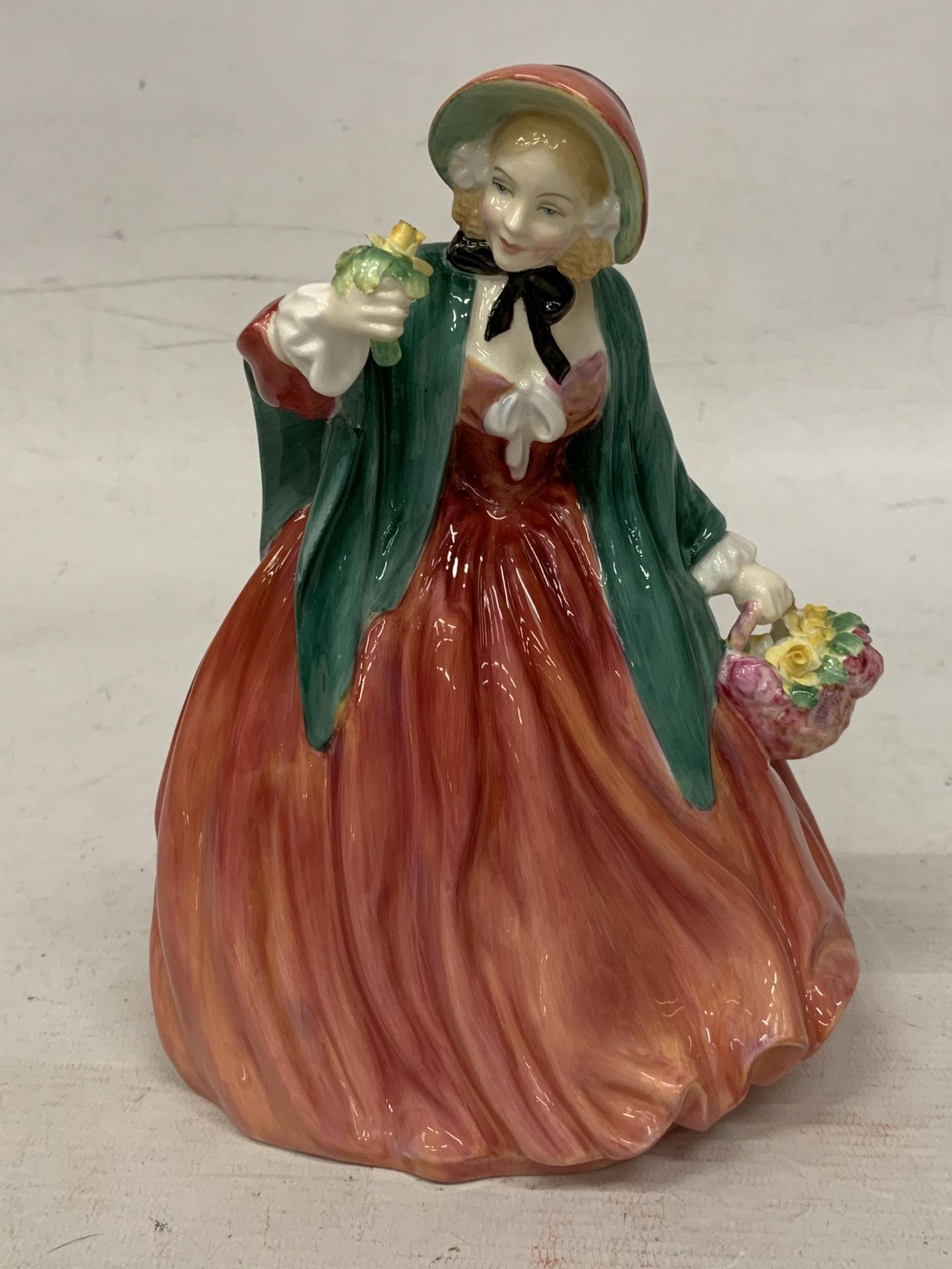 A ROYAL DOULTON FIGURINE "LADY CHARMIAN"