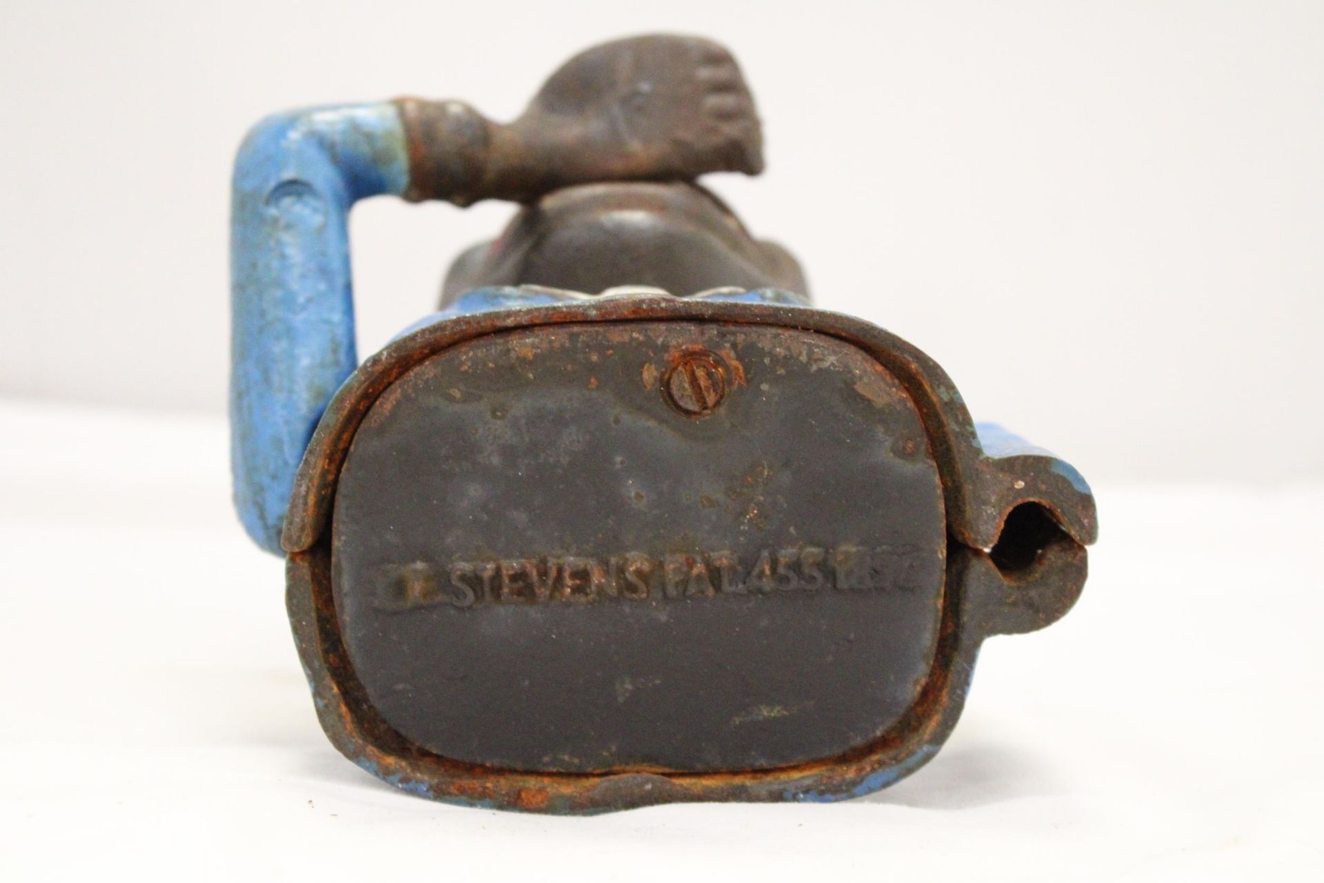 A VINTAGE CAST IRON AFRICAN AMERICAN MECHANICAL BANK - Image 6 of 6