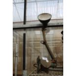 A VINTAGE ADJUSTABLE WORKSHOP ANGLE POISE LAMP