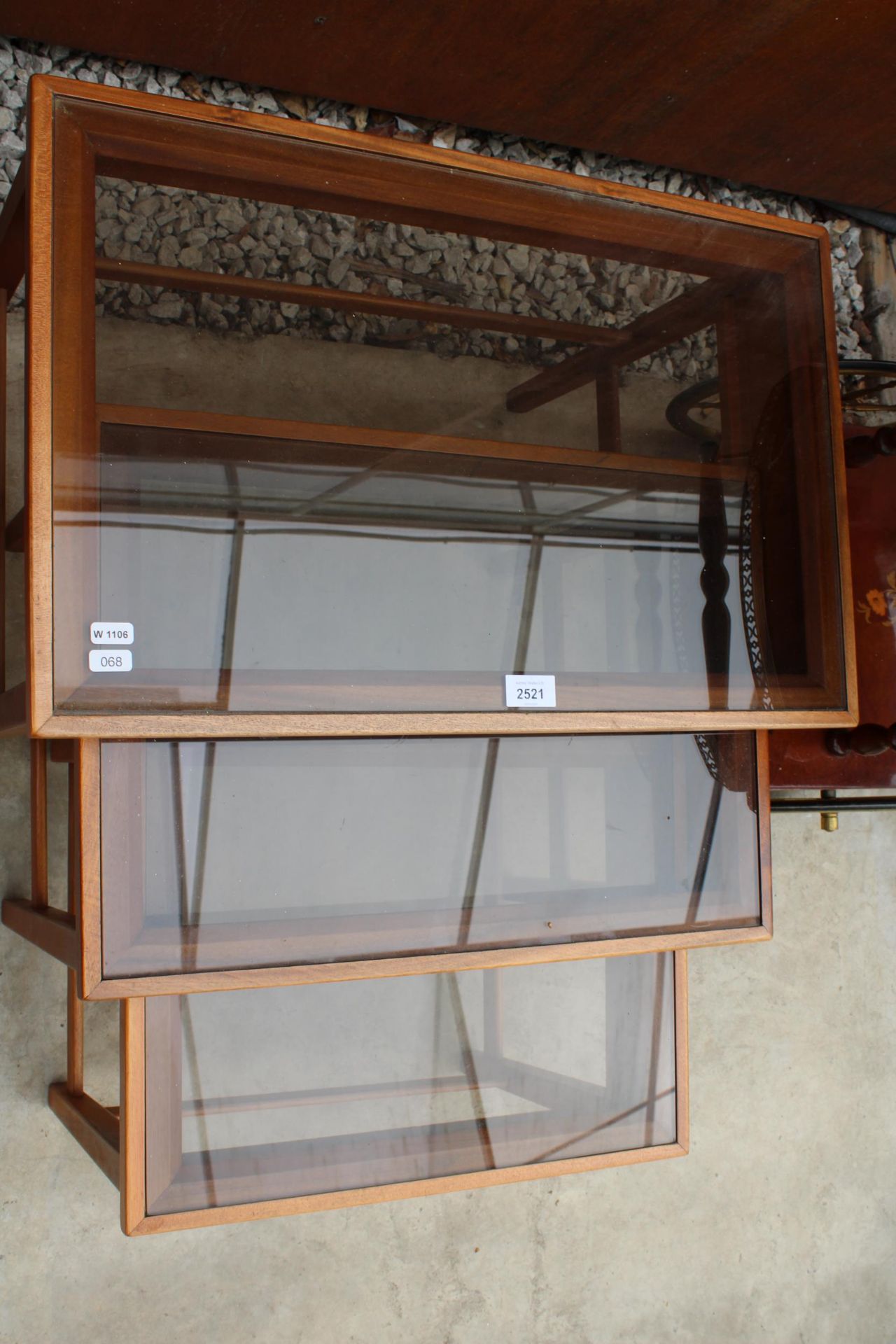 A RETRO TEAK NEST OF THREE TABLES WITH INSET GLASS TOPS - Image 3 of 3