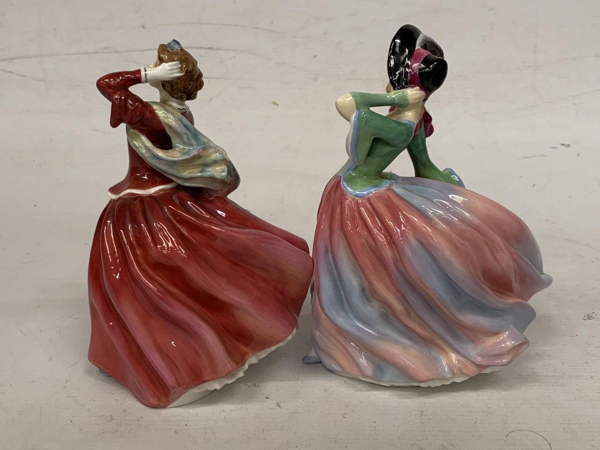 TWO ROYAL DOULTON FIGURINES "AUTUMN BREEZES" HN 1911 AND "BLITHE MORNING" HB 2045 - Image 4 of 5