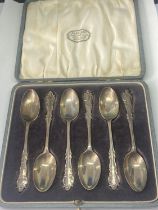 A SET OF SIX HALLMARKED LONDON TEASPOONS IN A PRESENTATION BOX