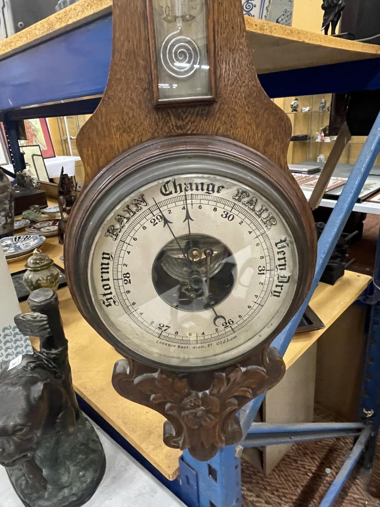 A VINTAGE CARVED BAROMETER WITH A CASED THERMOMETER - Image 5 of 8