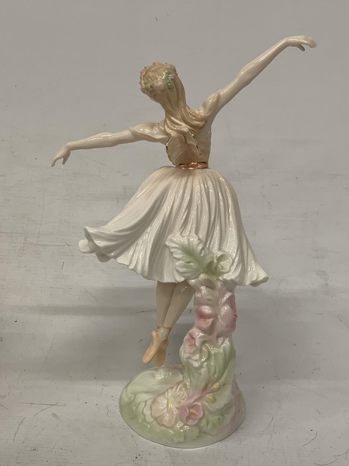 A COALPORT FIGURINE "DAME ANTOINETTE SIBLEY" FROM THE ROYAL ACADEMY OF DANCING COLLECTION - Image 3 of 5