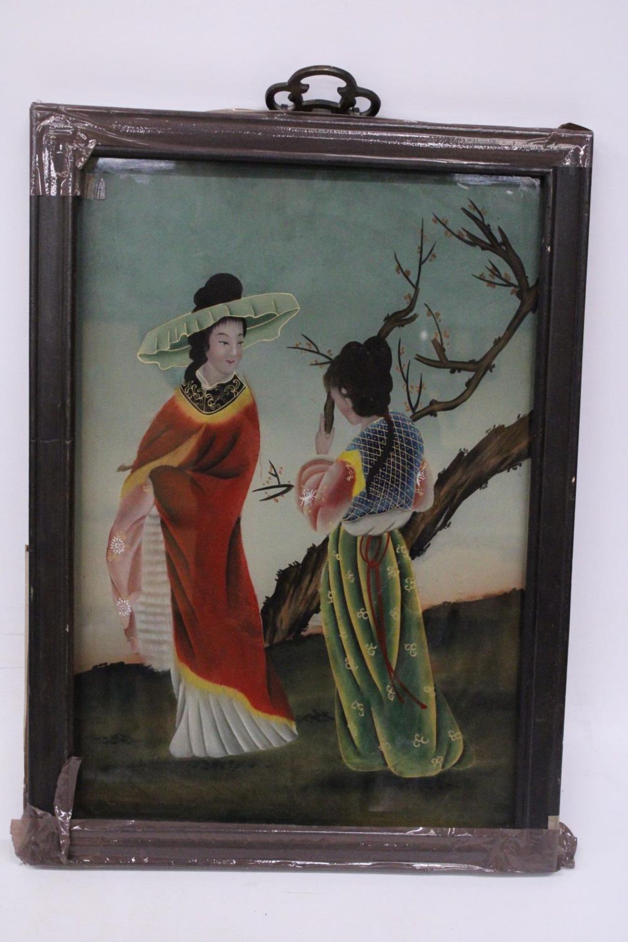 A VINTAGE JAPANESE REVERSE GLASS PAINTING OF TWO YOUNG GIRLS