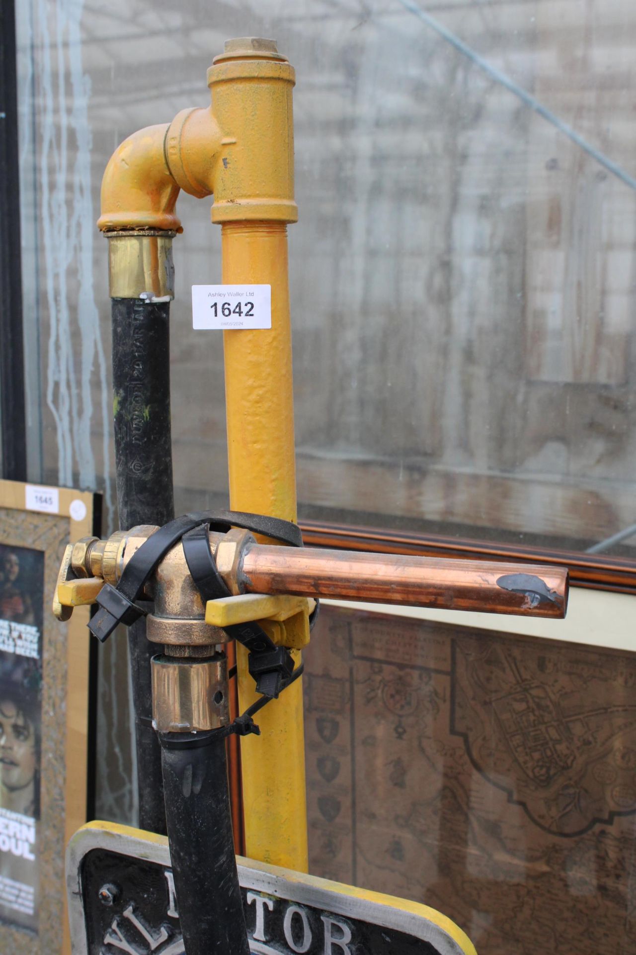 A PRATTS PETROL PUMP WITH BRASS AND COPPER NOZZLE - Image 5 of 5