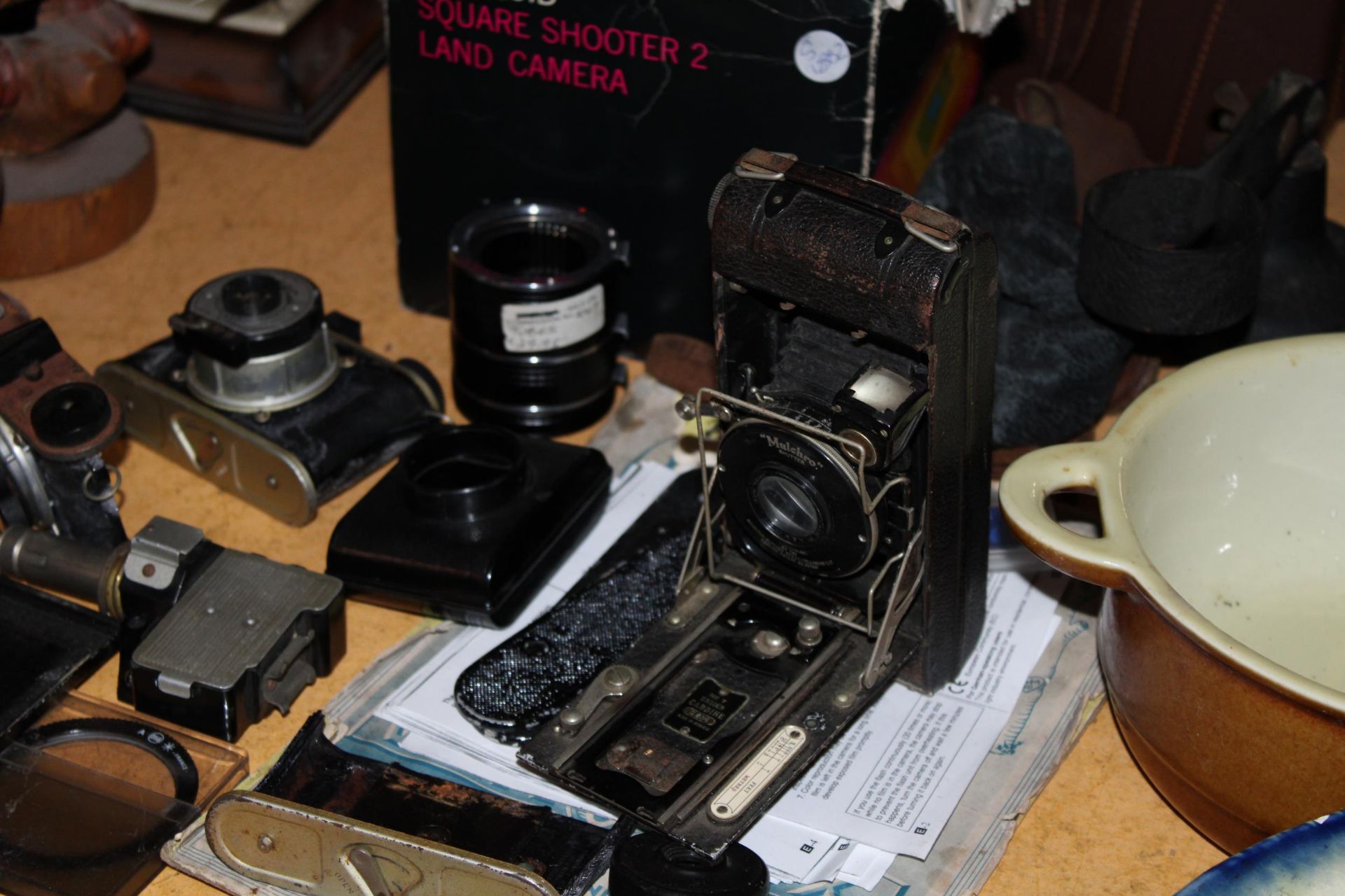 A COLLECTION OF VINTAGE CAMERAS, SOME FOR SPARES AND PARTS, TO INCLUDE AN ENSIGN 'MULCHRO' - Image 5 of 6