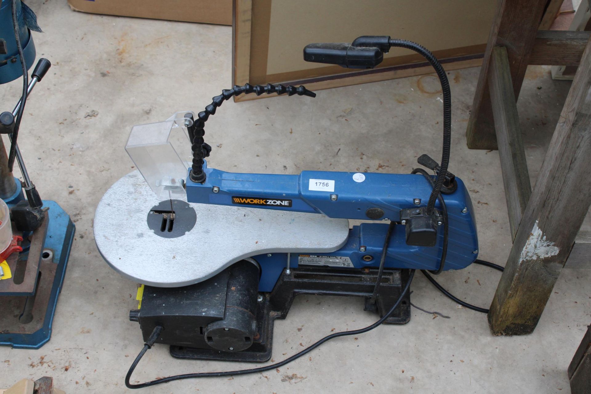 A WORKZONE ELECTRIC SCROL SAW