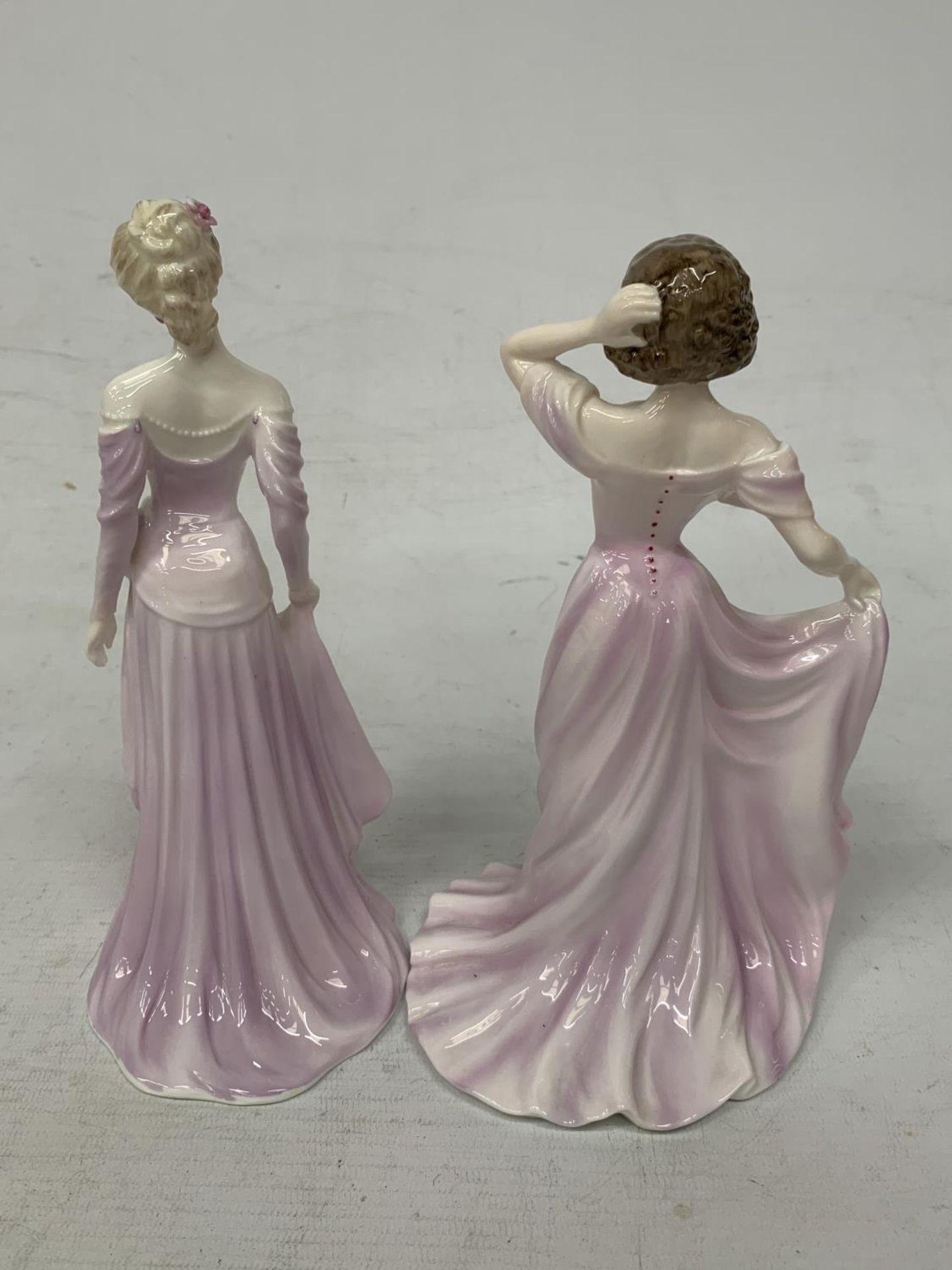 TWO COALPORT FIGURINES "STEPHANIE" (1992) AND VERONICA FROM THE LADIES OF FASHION COLLECTION ( - Image 3 of 4