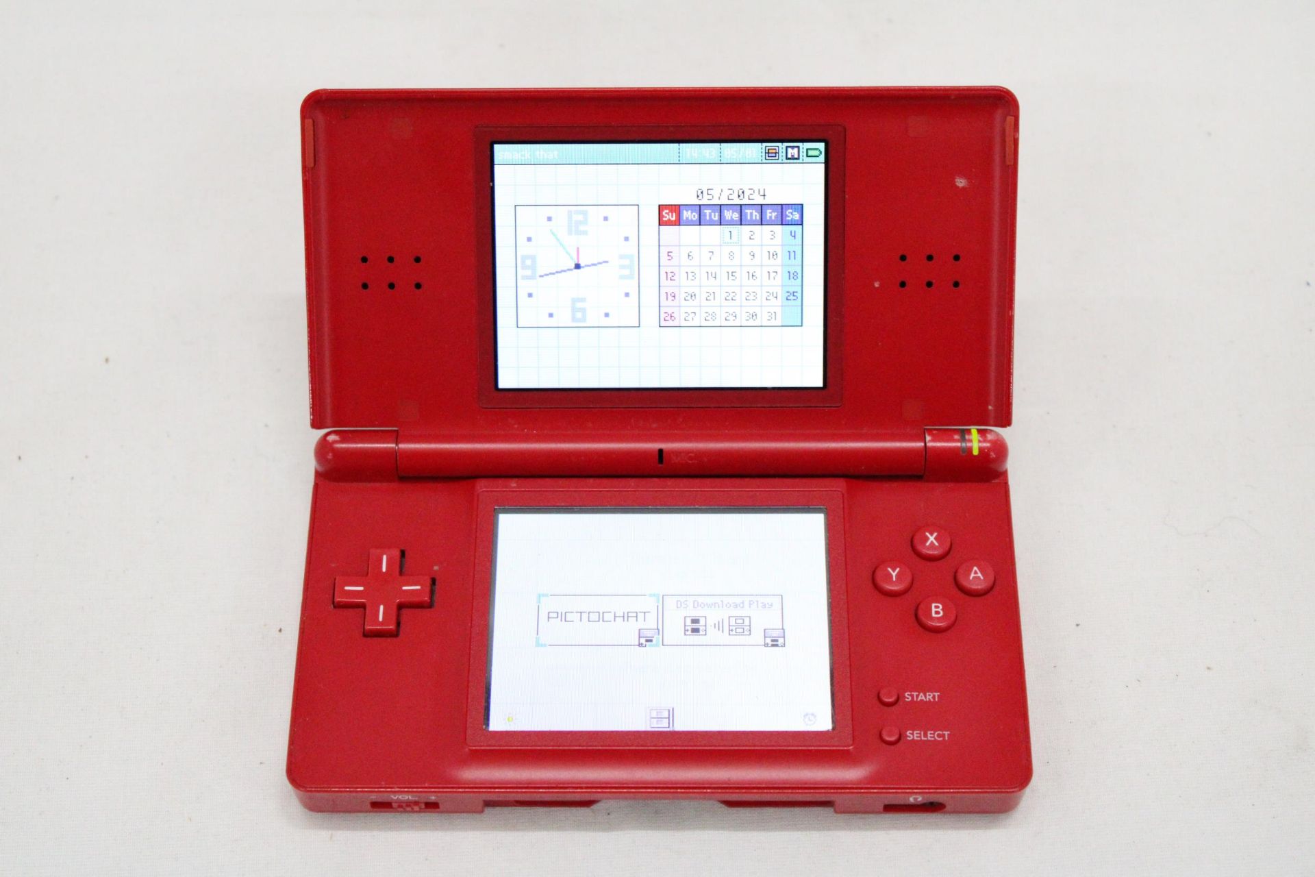 A BOXED RED NINTENO DS LITE WITH CHARGER PLUS SIX NINTENDO DS GAMES TO INCLUDE POKEMON, TEENAGE - Image 5 of 5