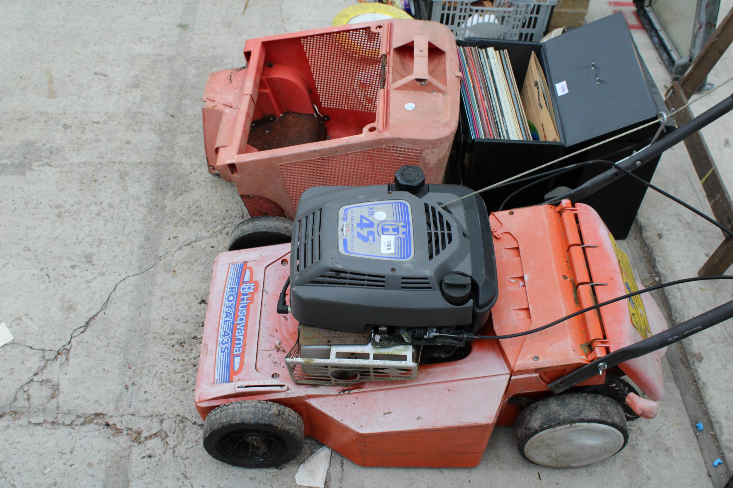 A HUSQVARNA ROYAL 43S PETROL LAWN MOWER - Image 3 of 4