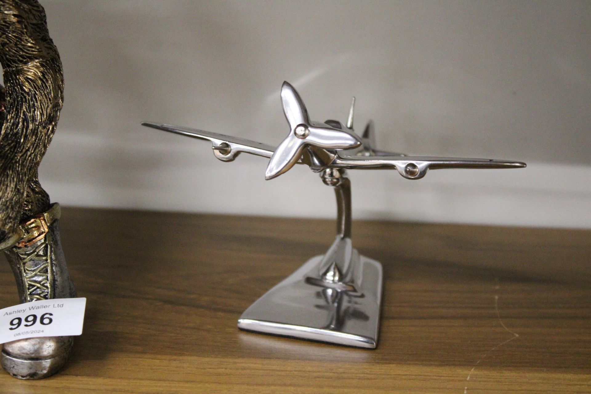 A CHROME SPITFIRE ON A BASE, HEIGHT 10CM - Image 2 of 4