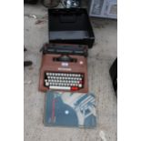 A RETRO UNDERWOOD 142 TYPEWRITER WITH CARRY CASE