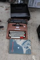 A RETRO UNDERWOOD 142 TYPEWRITER WITH CARRY CASE
