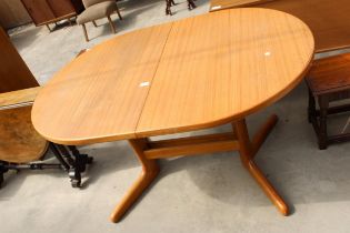 A RETRO TEAK EXTENDING DINING TABLE ON WHALE FIN LEGS, 52" X 36" (LEAF 14")