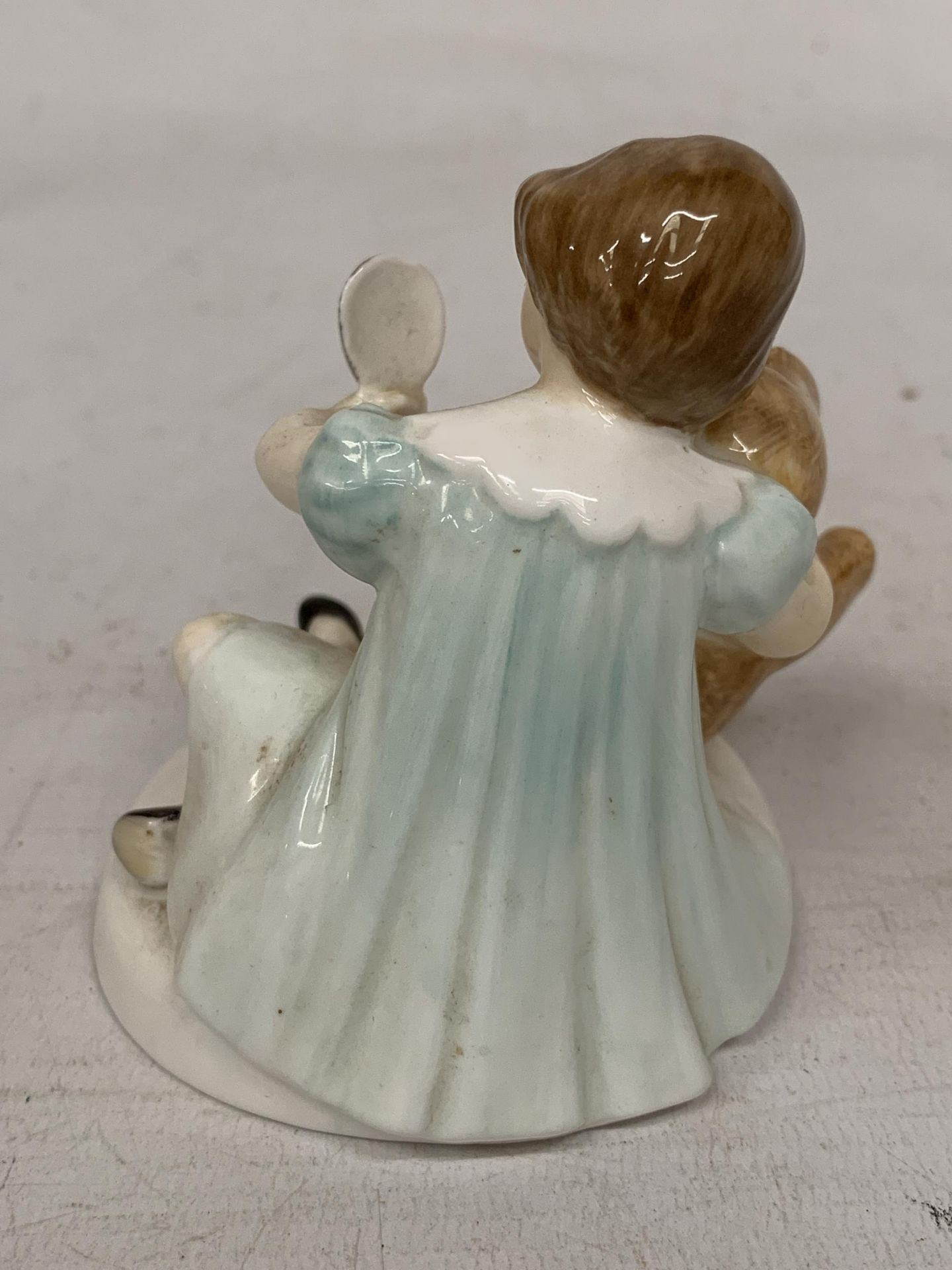 A ROYAL DOULTON FIGURE "MY TEDDY" HN 2177 - Image 3 of 5