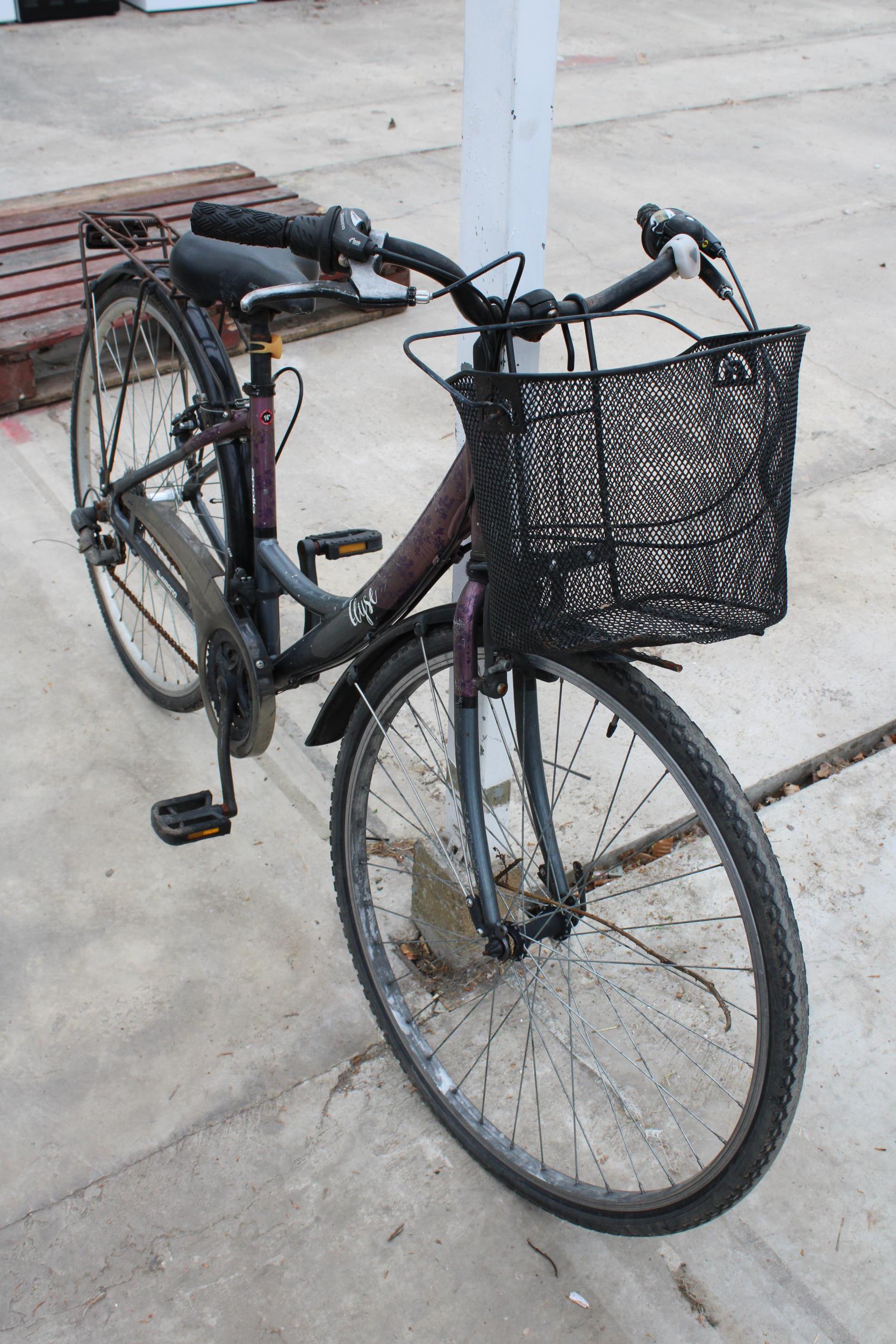 AN APOLLO LADIES BIKE WITH 12 SPEED GEAR SYSTEM - Bild 3 aus 3