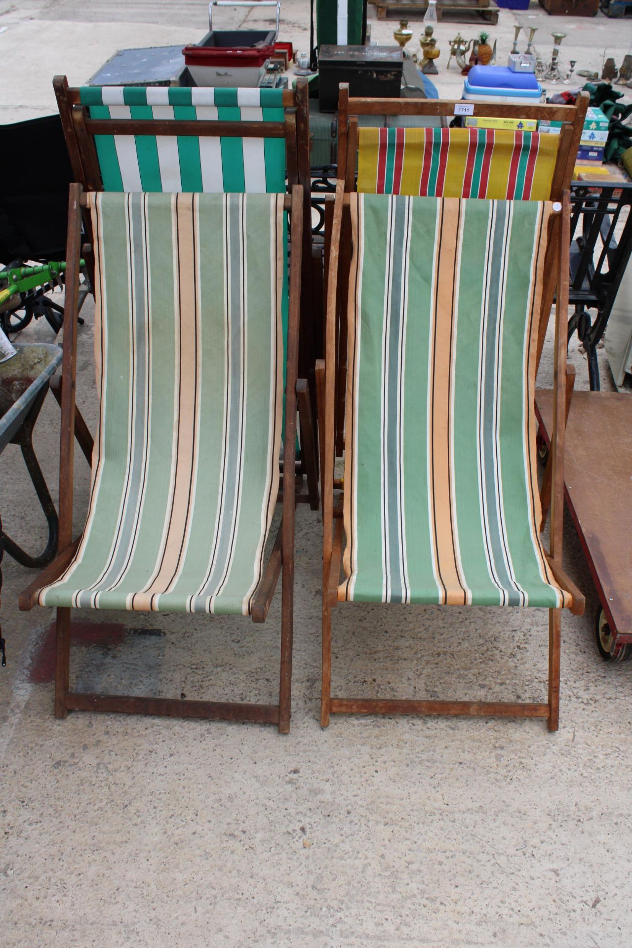 FOUR RETRO FOLDING DECK CHAIRS