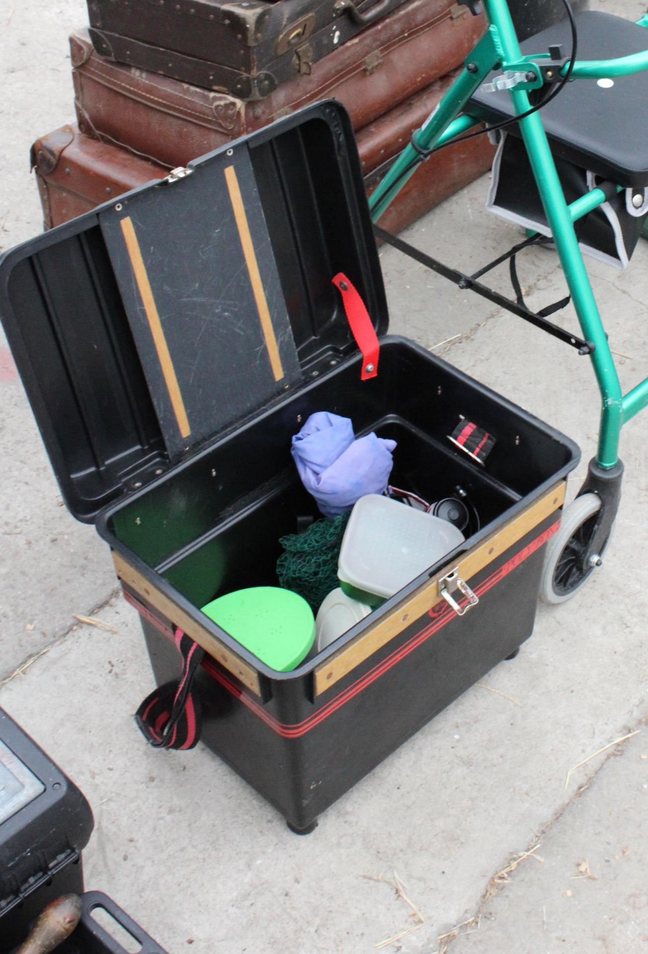 A POLYBOX FISHING TACKLE BOX WITH AN ASSORTMENT OF FISHING TACKLE TO INCLUDE A REEL AND BAIT BOXES - Image 2 of 4