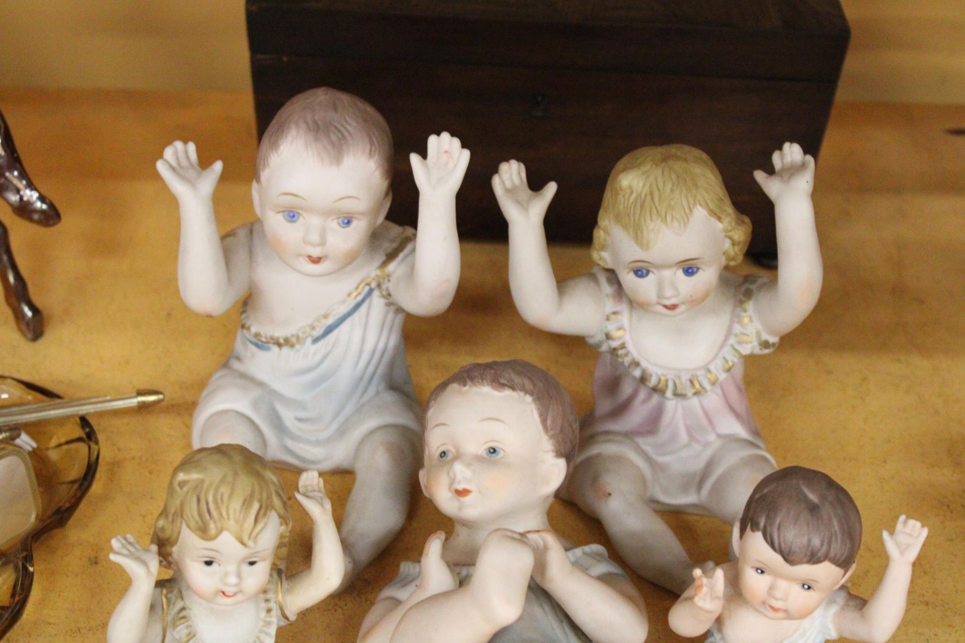 THREE LARGE AND FOUR SMALL ANTIQUE PORCELAIN, BISQUE DOLLS - Image 2 of 5