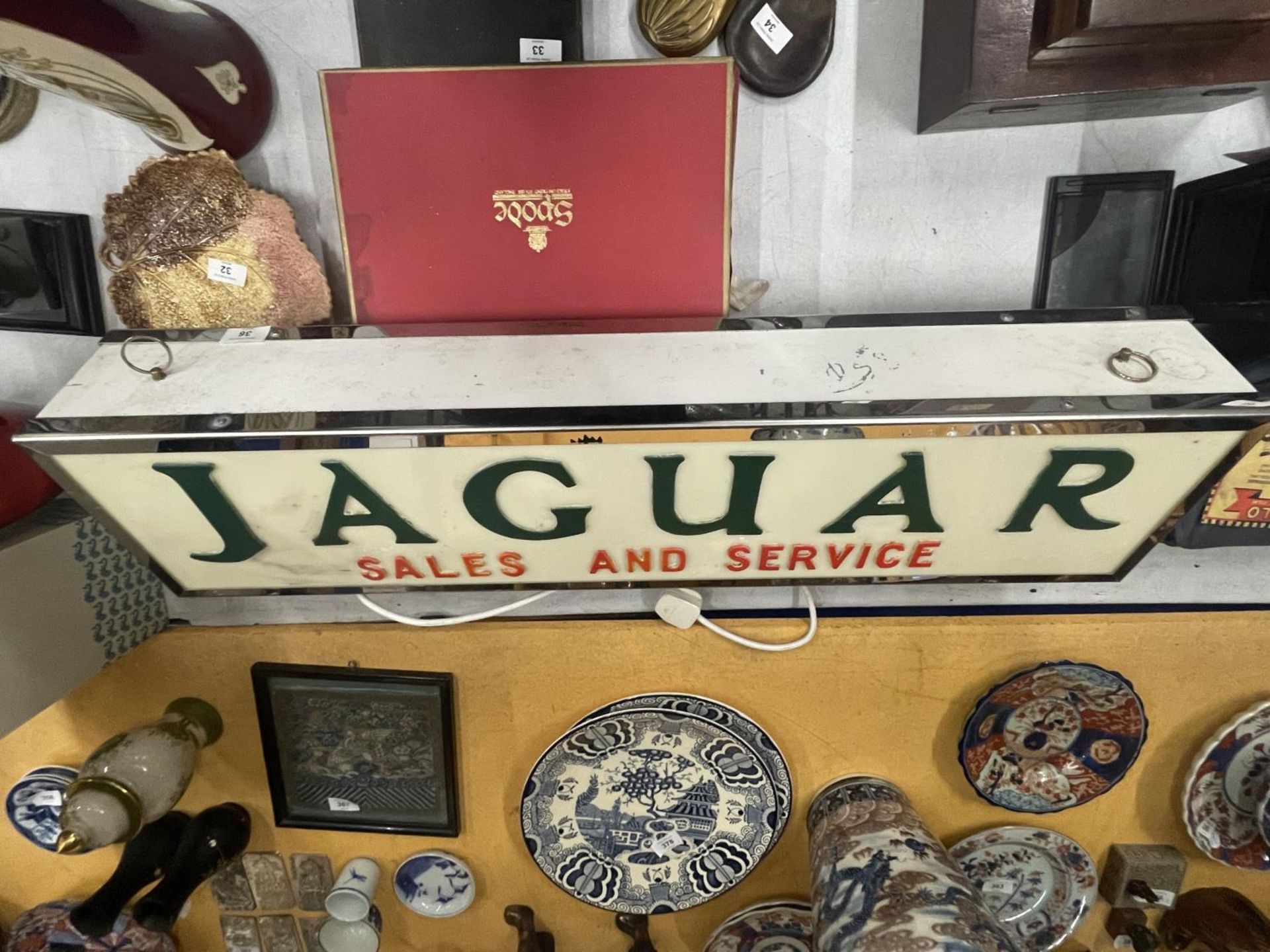 A DOUBLE SIDED JAGUAR SALES AND SERVICE ILLUMINATED LIGHT BOX SIGN - Image 5 of 6
