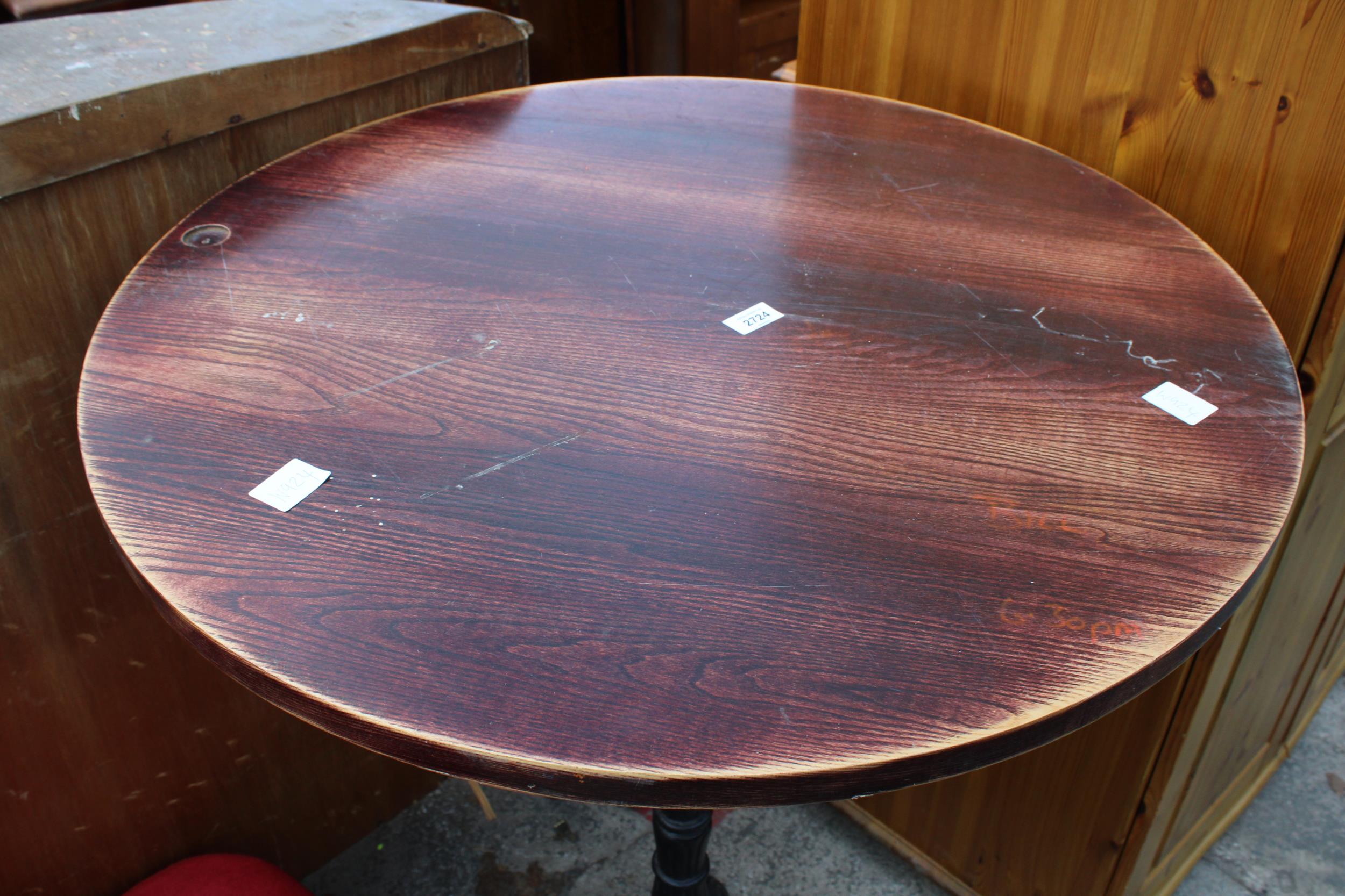 A MODERN TALL PUB TABLE ON CAST IRON BASE AND COLUMN, 32" DIAMETER - Image 3 of 3