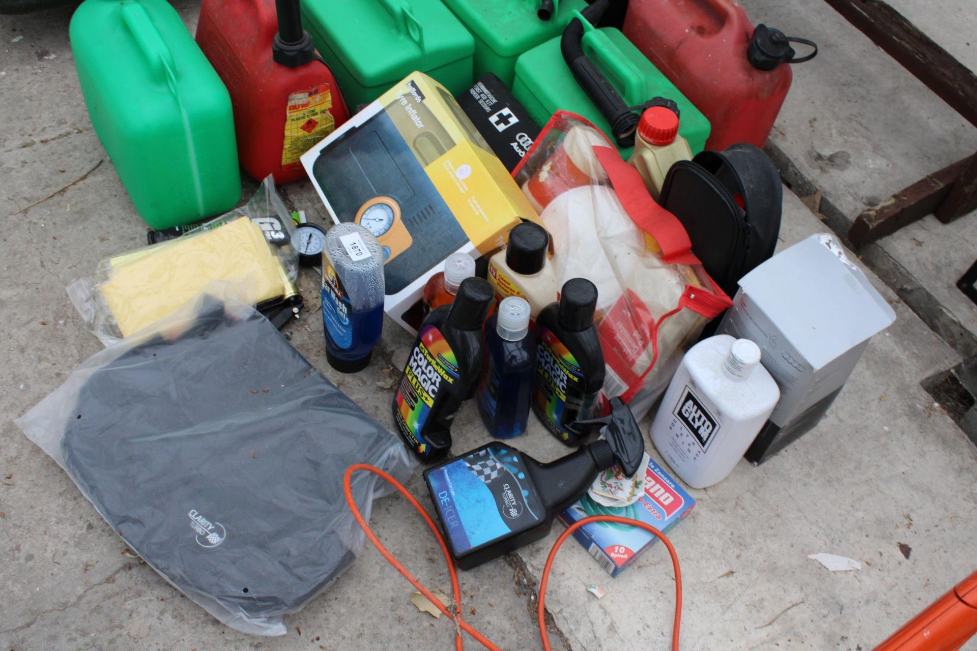 AN ASSORTMENT OF ITEMS TO INCLUDE A 12V COMPRESSOR, PETROL CANS AND CAR OILS ETC - Image 2 of 3