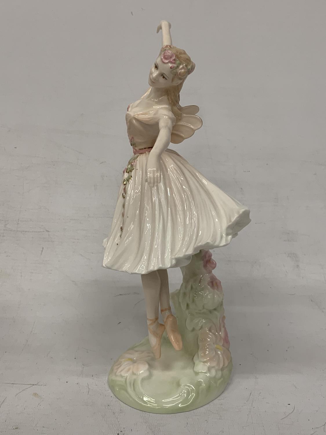 A COALPORT FIGURINE "DAME ANTOINETTE SIBLEY" FROM THE ROYAL ACADEMY OF DANCING COLLECTION - Image 2 of 5