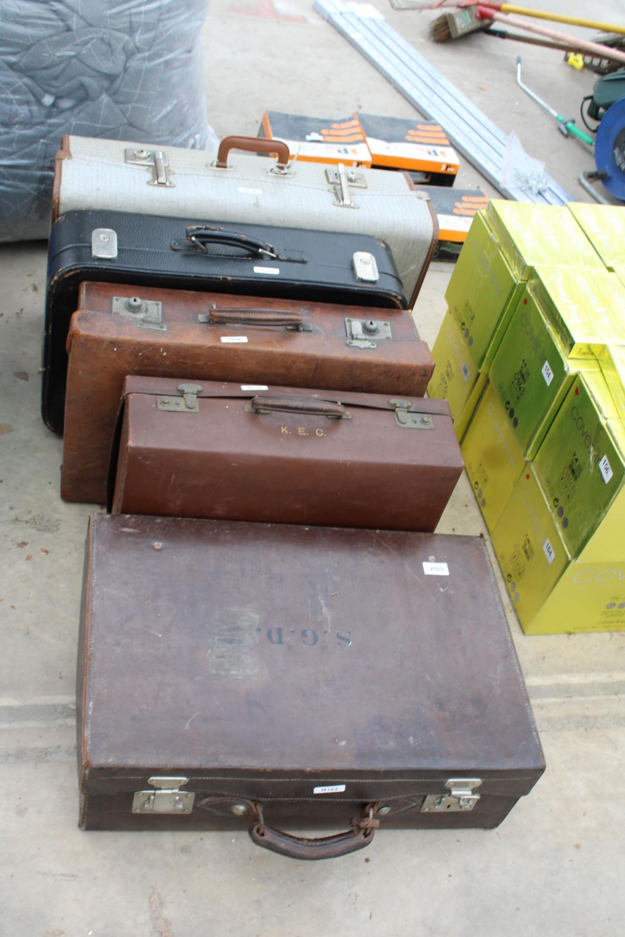 FIVE VARIOUS VINTAGE TRAVEL CASES