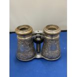 A PAIR OF HALLMARKED LONDON SILVER OPERA GLASSES