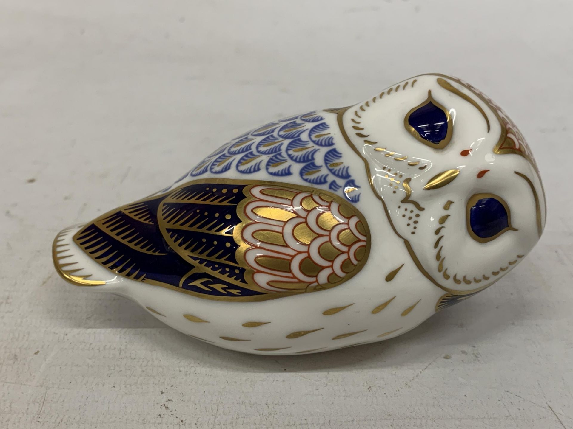 A ROYAL CROWN DERBY OWL (FIRSTS)