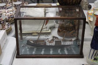 A VICTORIAN SHIPWRECK, SHIP IN A GLASS CASE, 'THE BRADFORD', LENGTH 37CM, HEIGHT 25CM, DEPTH 18CM