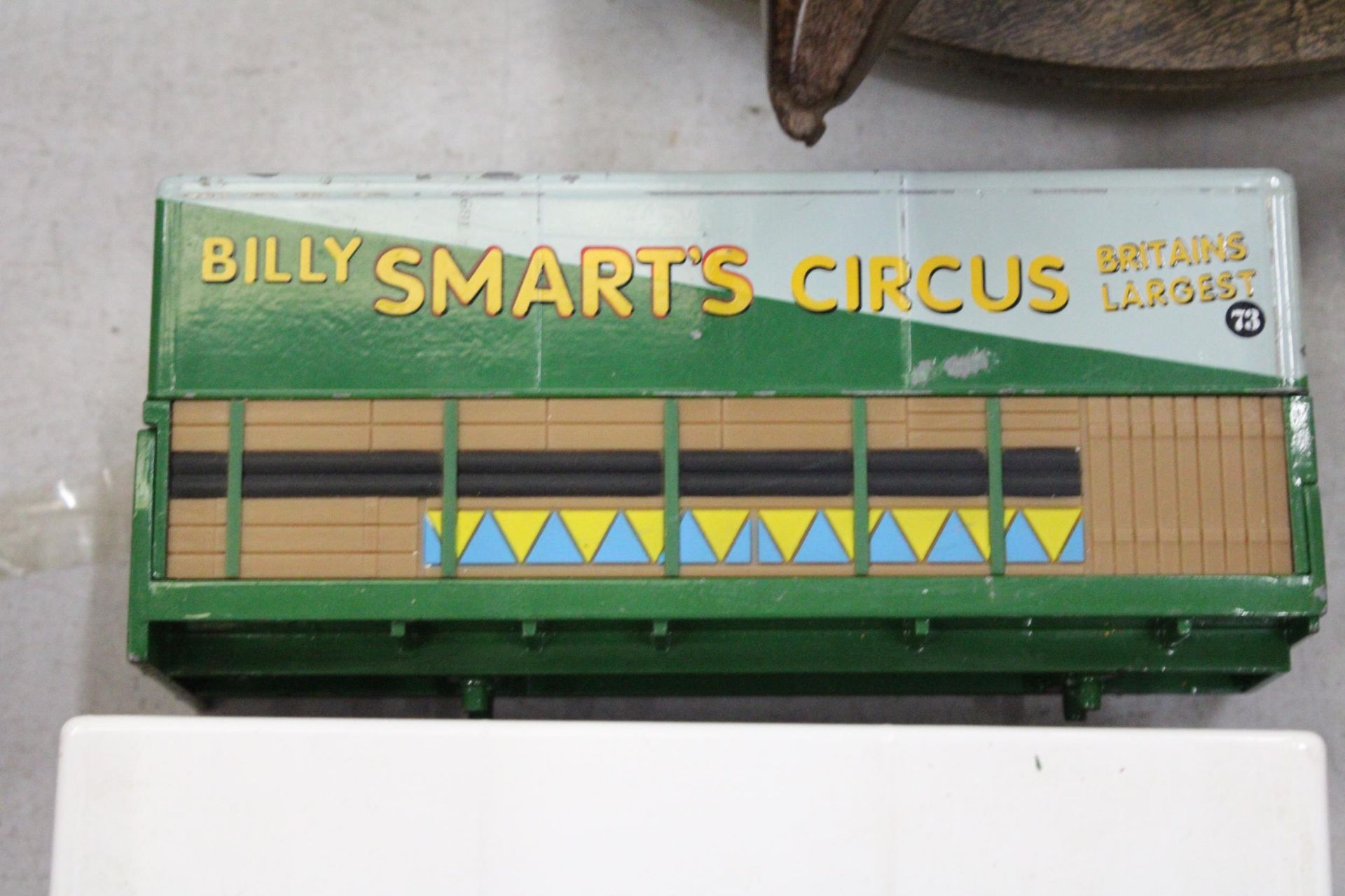 FOUR TOY METAL BILLY SMARTS AND CHIPPERFIELDS CIRCUS CONTAINERS - Image 3 of 5