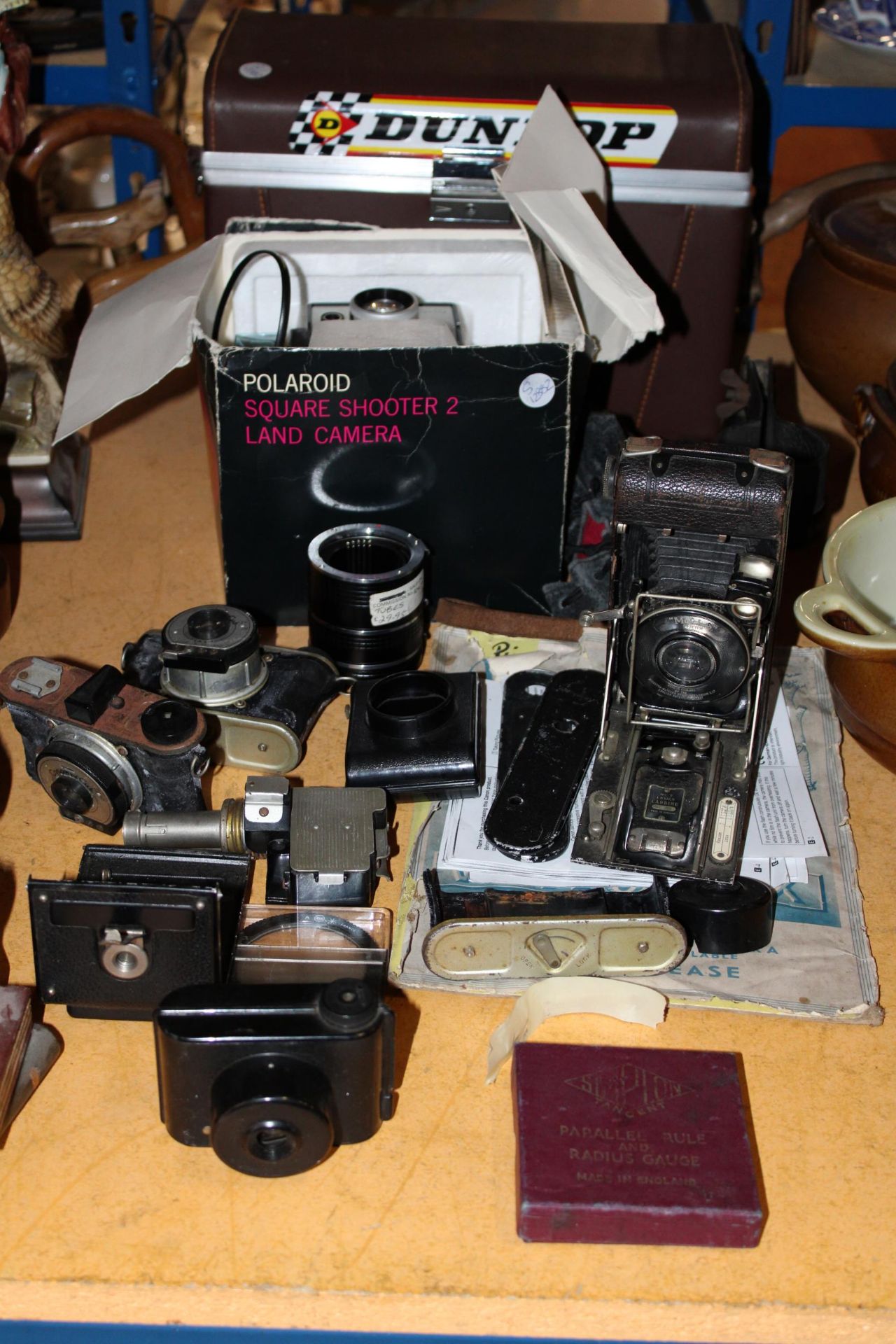 A COLLECTION OF VINTAGE CAMERAS, SOME FOR SPARES AND PARTS, TO INCLUDE AN ENSIGN 'MULCHRO' - Image 2 of 6