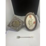 TWO HALLMARKED SILVER SMALL PHOTOGRAPH FRAMES AND A PICKLE FORK