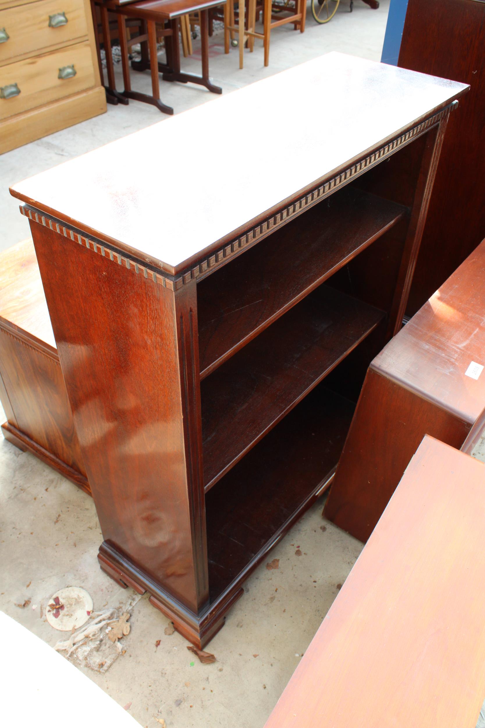 AN OPEN MAHOGANY BOOKCASE AND TWO SMALL SHELVES - Image 3 of 3