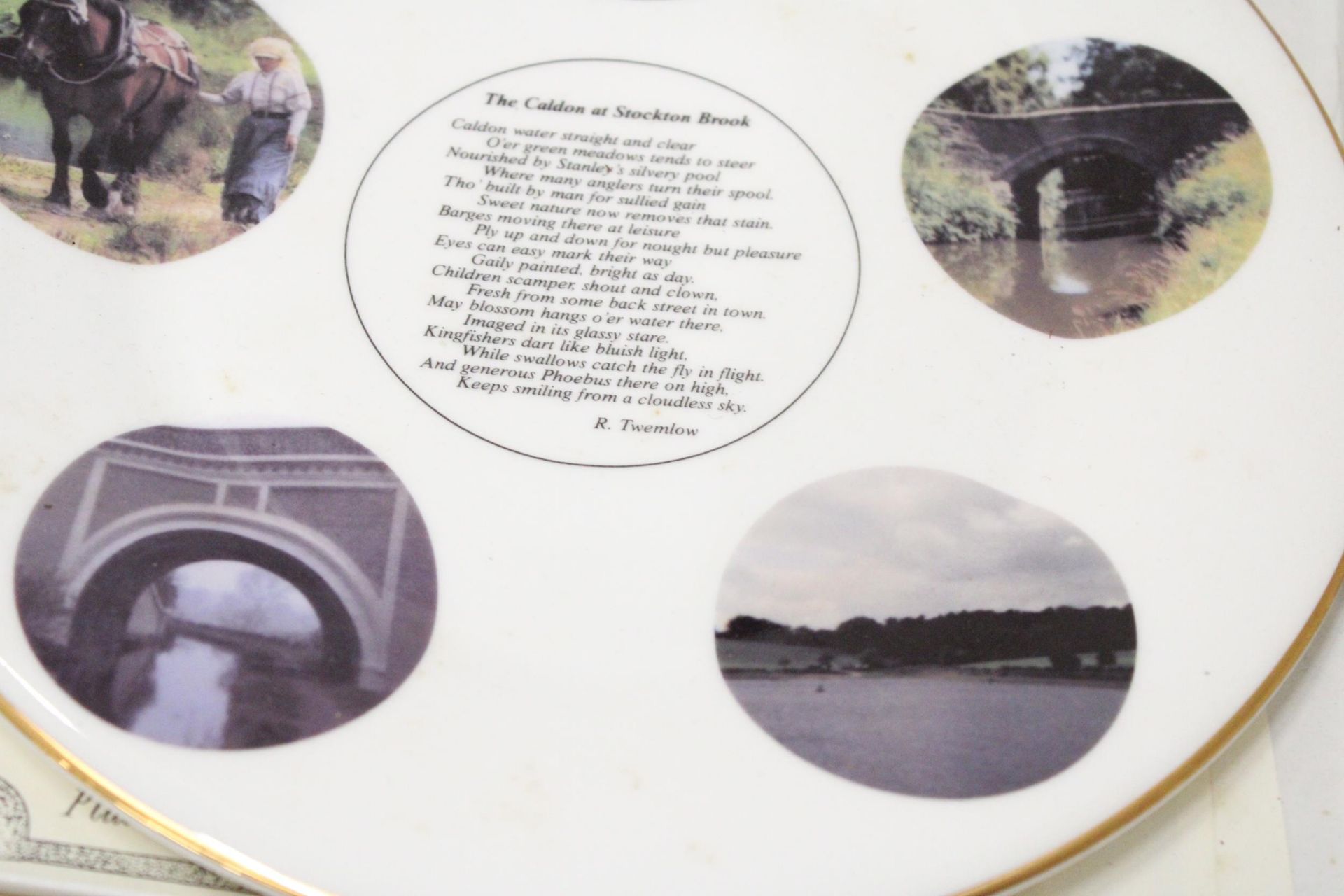 A NO. 1, LIMITED EDITION, 'BRITISH WATERWAYS' BY GLADSTONE POTTERY, CABINET PLATE, BOXED WITH - Image 4 of 5