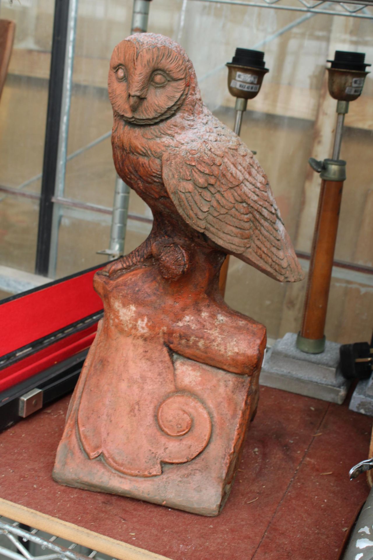 A TERRACOTTA OWL ROOF FINIAL - Image 2 of 2