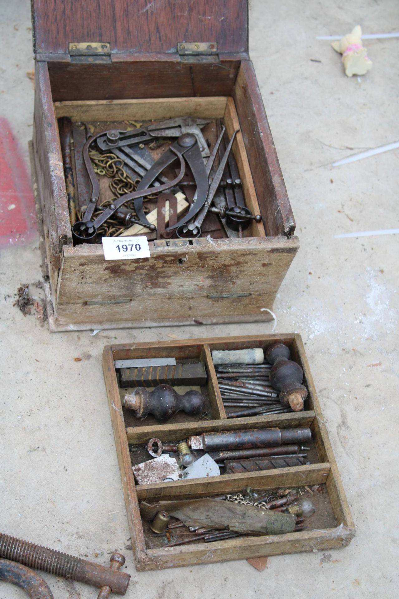 AN ASSORTMENT OF TOOLS TO INCLUDE CROW BARS, G CLAMPS AND CALIPERS ETC - Image 2 of 3