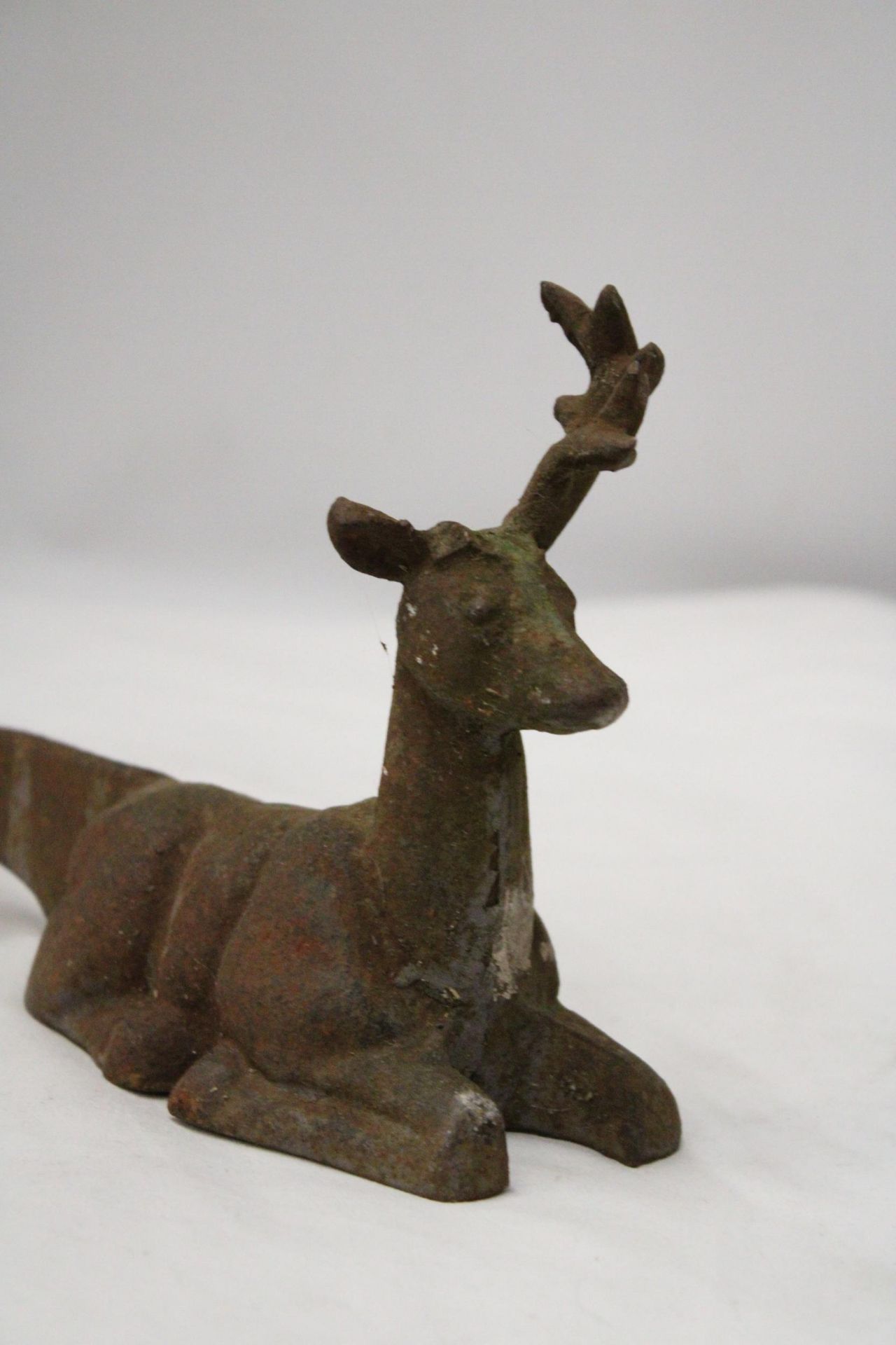 A VICTORIAN COUNTRY HOUSE, CAST BOOT SCRAPER WITH STAG DESIGN, LENGTH 41CM - Image 2 of 4
