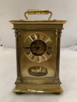 AN 'ANSTEY WILSON' MECHANICAL CARRIAGE CLOCK, WITH PRESENTATION PLAQUE TO THE BACK