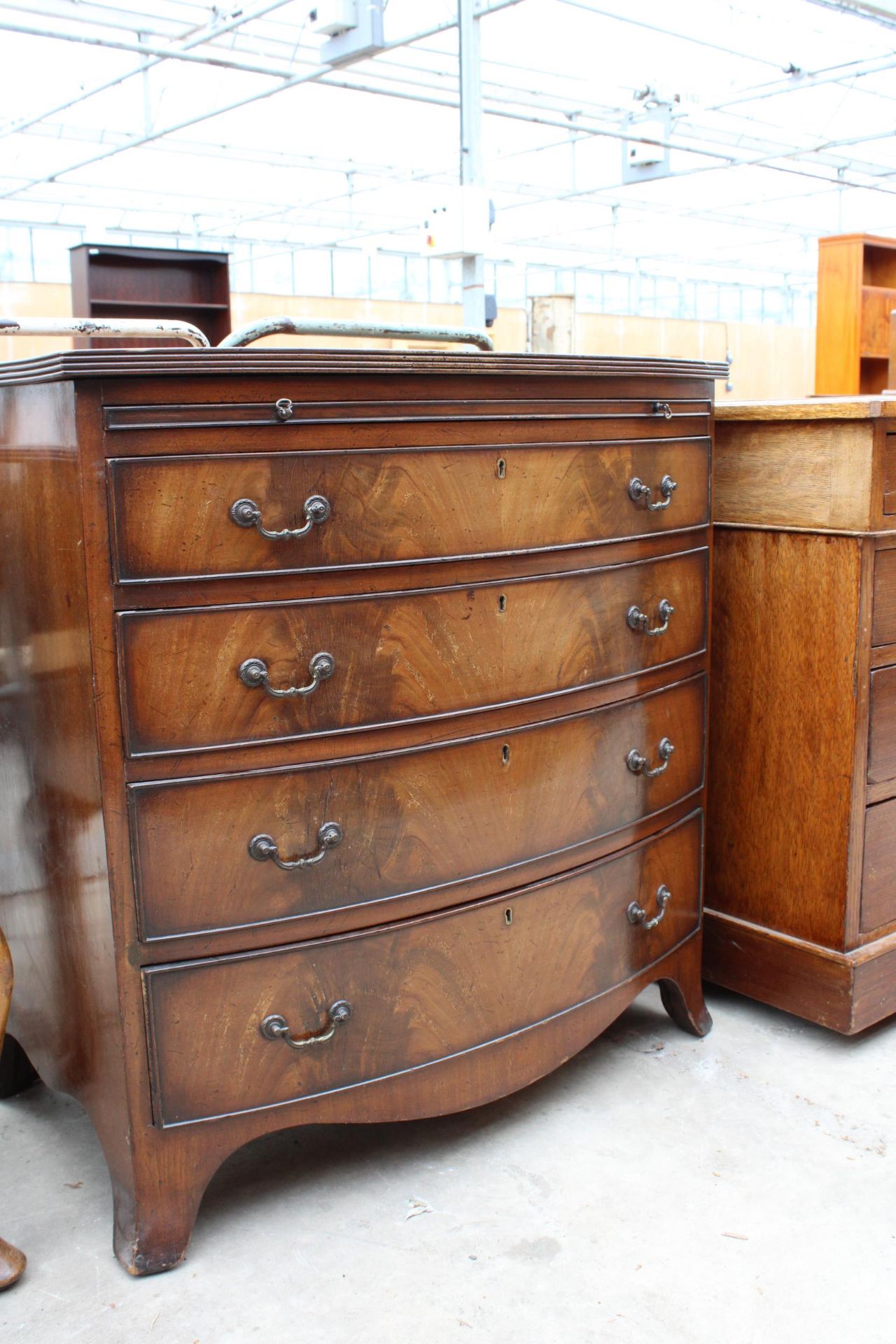 A 19TH CENTURY STYLE BOW FRONTED CHEST OF FOUR GRADUATED DRAWERS WITH SLIDE, 30" WIDE - Image 2 of 4