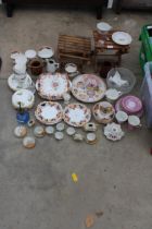 AN ASSORTMENT OF ITEMNS TO INCLUDE CERAMICS AND GLASS WARE ETC