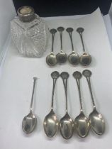 A SET EIGHT HALLMARKED SHEFFIELD TEASPOONS, A FURTHER SPOON AND A CUT GLASS JAR WITH HALLMARKED