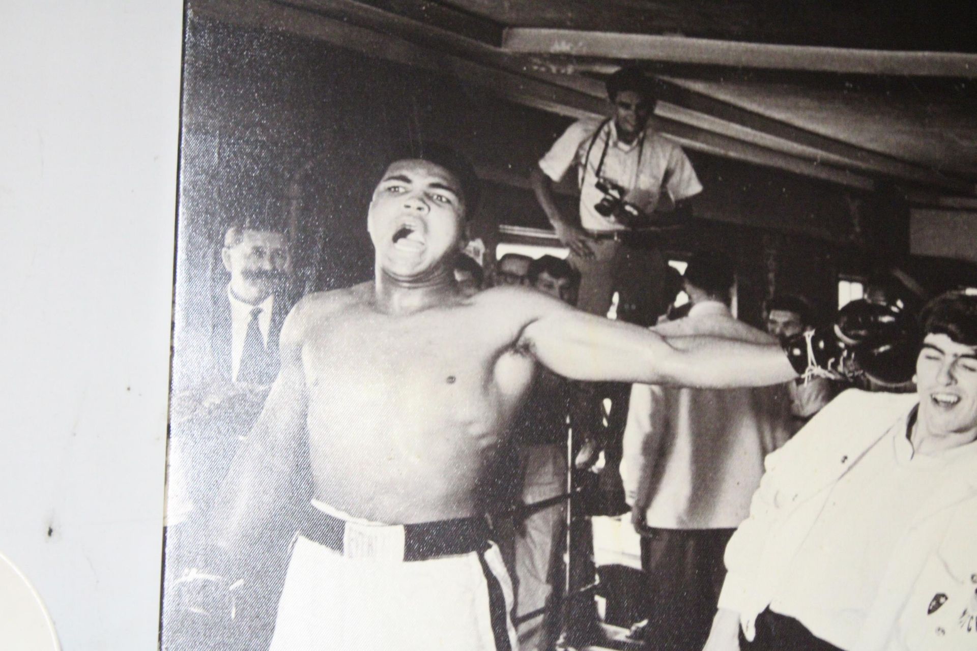 A 1963 BEATLES PLATE PLUS CANVAS PHOTO OF THE BEATLES AND MUHAMMAD ALI - APPROXIMATELY 50 CM X 70 CM - Image 2 of 4