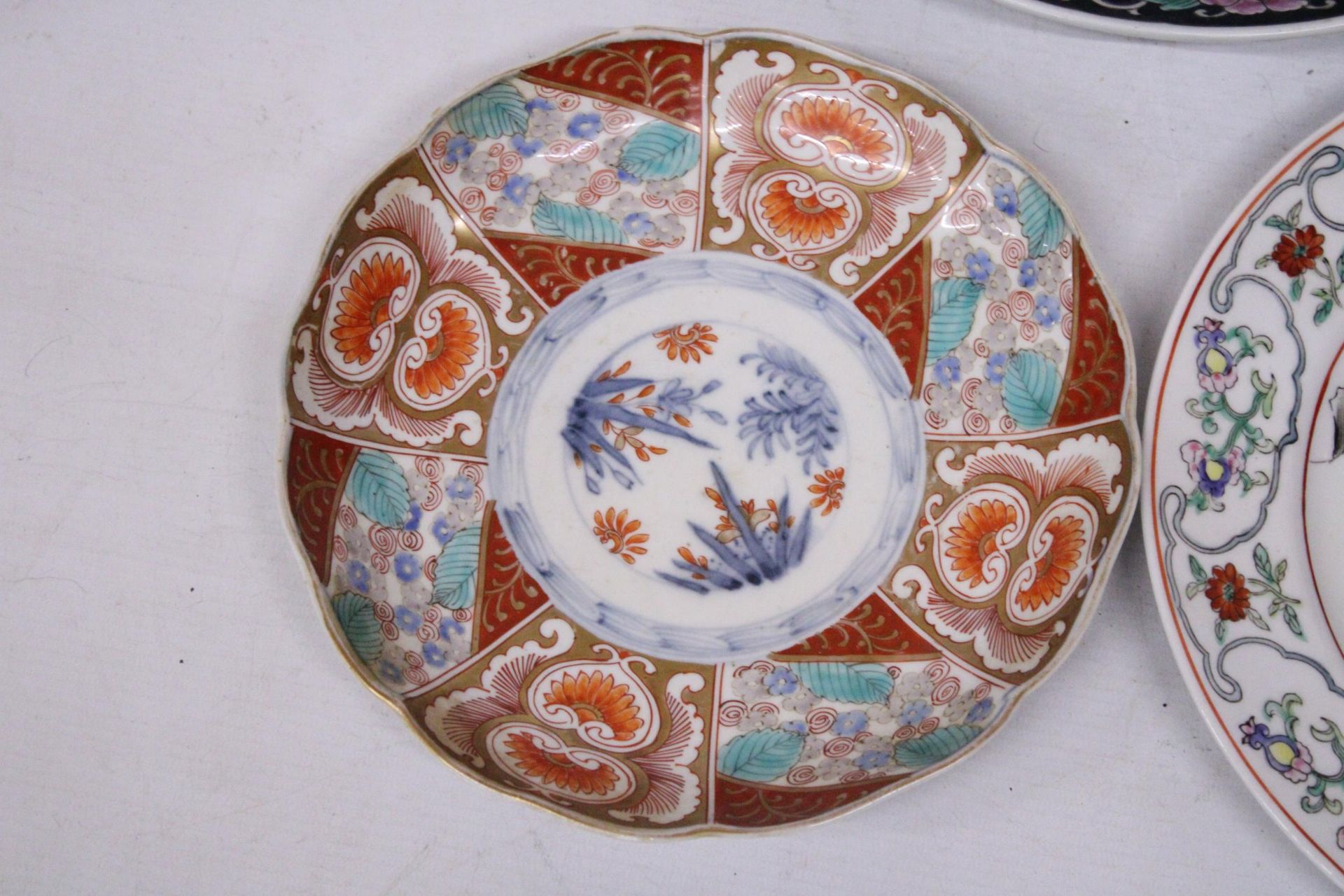 THREE ORIENTAL CHARGERS - Image 4 of 8
