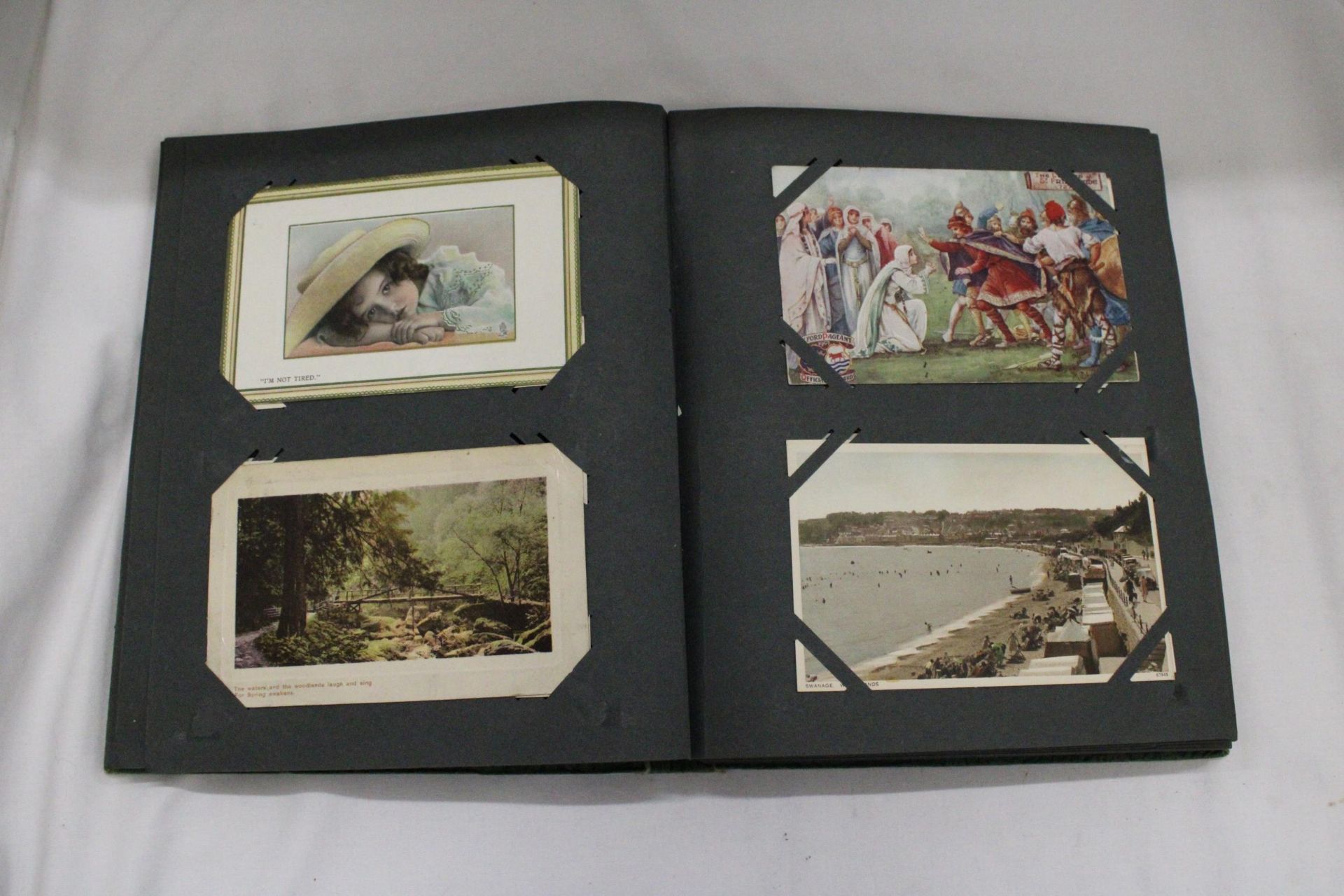 TWO POSTCARD ALBUMS INCLUDING YORK, WARWICK CASTLE ETC - Image 4 of 7