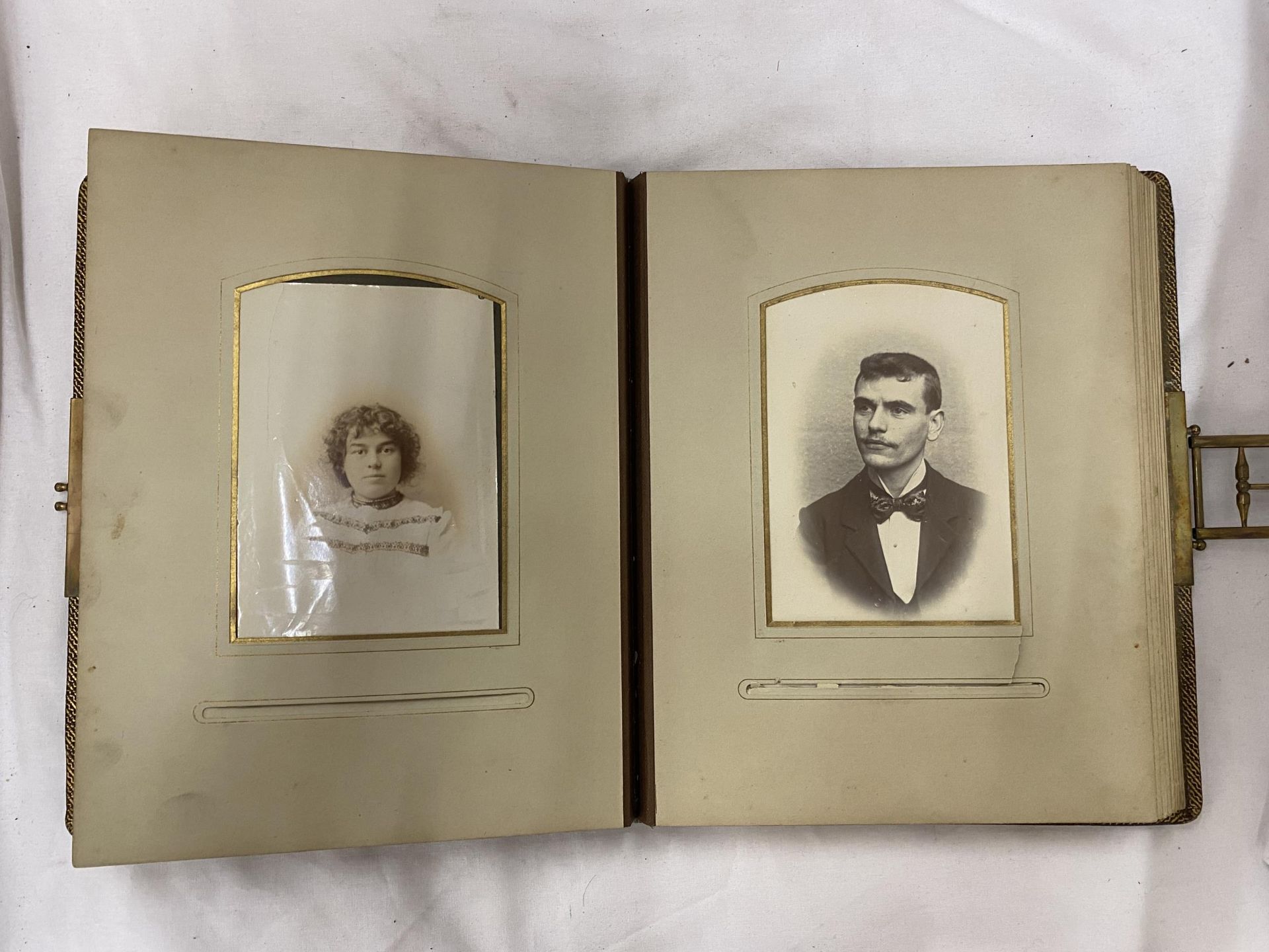 A VICTORIAN LEATHERBOUND PHOTO ALBUM CONTAINING PHOTO'S - Image 7 of 11